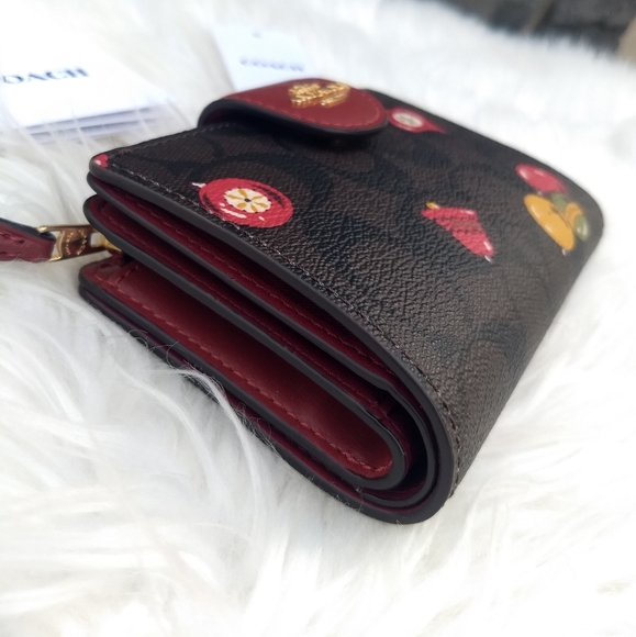 Coach Signature Christmas Ornament Print Medium Corner Zip Wallet - Picture 5 of 14